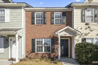 208 Springwood Drive, Jacksonville, NC 28546 – photo 2: 2-web-or-mls-208 Springwood Dr. 75