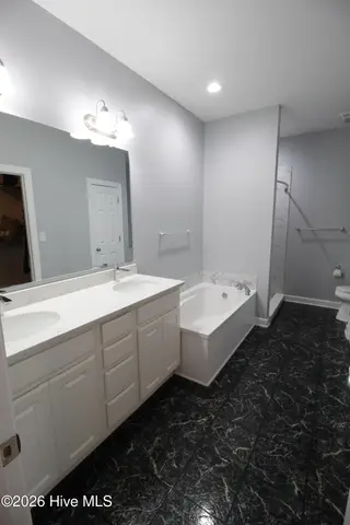 520 Village Green Drive B, Morehead City, NC 28557 – photo 14: IMG_4505