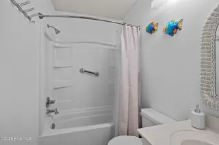 301 E Commerce Way Road 357, Atlantic Beach, NC 28512 – photo 16: Guest Bath
