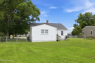 813 N 20th Street, Morehead City, NC 28557 – photo 20: 7-web-or-mls-1S3A1657