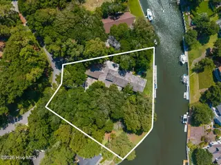 159 Loblolly Drive, Pine Knoll Shores, NC 28512 – photo 3: 92-web-or-mls-chadwick-visuals-159-loblo