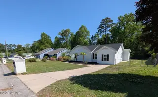 2034 Hunters Ridge Drive, Midway Park, NC 28544 – photo 3: Right Front View