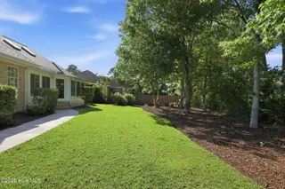 411 Oakmont Drive, Morehead City, NC 28557 – photo 9: 6-web-or-mls-1S3A7082