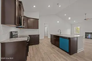 5712 Sloop Court, New Bern, NC 28560 – photo 22: 35-web-or-mls-DSC_4114