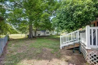 613 Franklin Avenue, New Bern, NC 28560 – photo 4: 03-613_Franklin-18