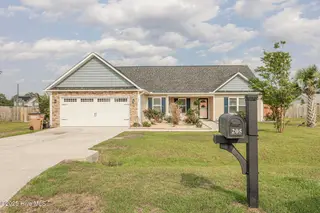 205 Chestwood Drive, Hubert, NC 28539 – photo 3: Deana-Chestwood 205 -10