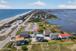 111 Summer Place Drive, North Topsail Beach, NC 28460 — 3-bedroom home, North Topsail Beach, NC, photo 19 of 58: 111SummerPlaceDrive-56