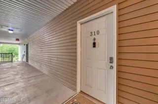 632 Condo Club Drive, Wilmington, NC 28412 – photo 2: 2