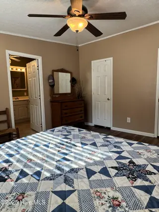 211 Beachwood Drive NW, Calabash, NC 28467 — 3-bedroom manufactured home in Ocean Forest, Calabash, NC, photo 23 of 75: master bdr 4
