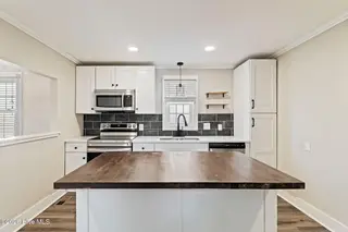 813 Walnut Street, Wilmington, NC 28401 – photo 18: 21-web-or-mls-GI - 813 Walnut St - Listi
