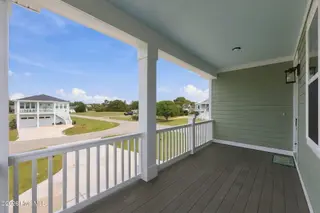 101 Wave Court, Newport, NC 28570 – photo 20: 5-web-or-mls-101 Wave Ct 005