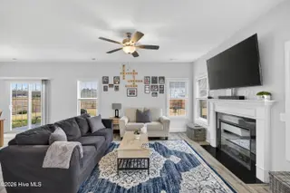 637 Indigo Johnston Drive, Jacksonville, NC 28546 – photo 11: 637IndigoJohnstonDrive-18