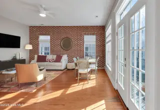 715 N 4th Street Apt 205, Wilmington, NC 28401 – photo 7: 715N4thStreet205-07