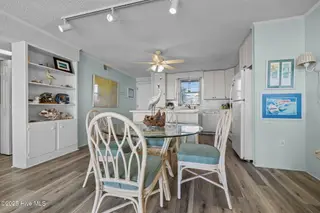 2305 W Fort Macon Road 101, Atlantic Beach, NC 28512 – photo 4: Dining Space