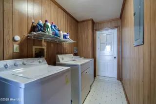 606 W Colonial Avenue, Elizabeth City, NC 27909 – photo 14: DSC_1375-2