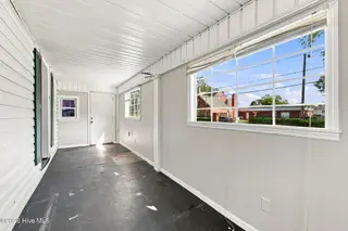 411 Latham Street, Greenville, NC 27834 – photo 21: 11-web-or-mls-IMG_9879_edit