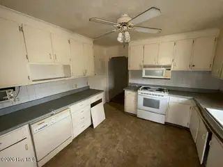 313 Mohican Trail, Wilmington, NC 28409 – photo 2: Kitchen View 1