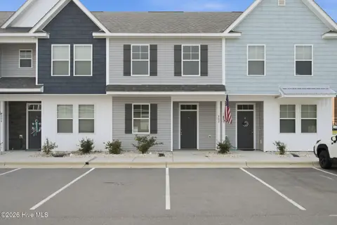 202 Sandy Cove Ln, Sneads Ferry