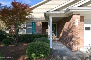 4940 Coronado Drive, Wilmington, NC 28409 — 3-bedroom home in Masonboro Woods, Wilmington, NC, photo 2 of 52: 52-web-or-mls-DSC07850