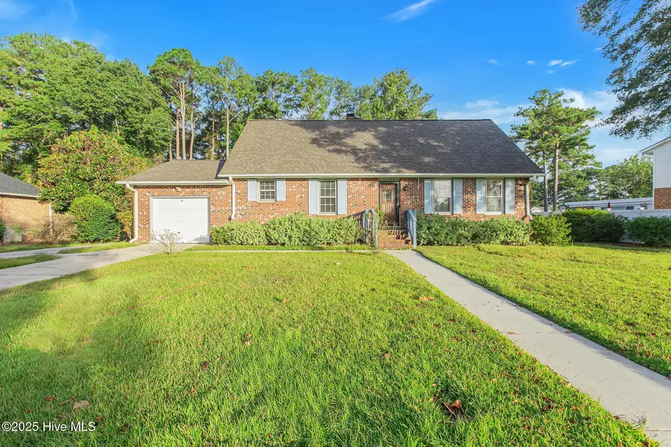 1409 Clifton Road, Jacksonville, NC 28540 – photo 1 of 33: IMG_1315