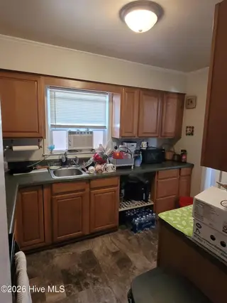 5027 Oleander Drive, Wilmington, NC 28403 – photo 5: 20260309_122711
