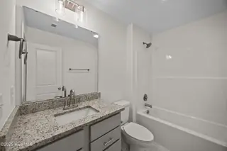 1909 Newbury Way D, Greenville, NC 27834 – photo 15: 18-web-or-mls-BLS_0030