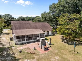 2950 Scotts Hill Loop Road, Wilmington, NC 28411 – photo 7: 4-web-or-mls-DJI_20250905095424_0447_D