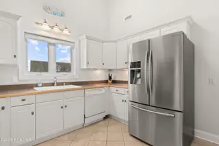 8 Royal Tern Court, Bald Head Island, NC 28461 – photo 12: Kitchen ALT 2