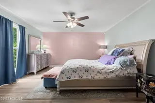 423 S Edgewood Circle, Whiteville, NC 28472 – photo 10: den 1