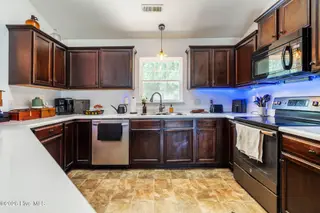 131 Woodbury Farm Drive, Jacksonville, NC 28540 – photo 18