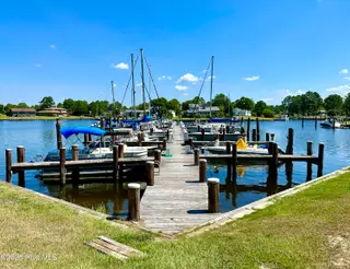5514 Gondolier Drive, New Bern, NC 28560 – photo 19: Birdland Marina