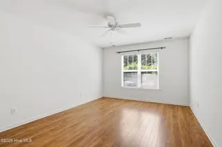 102 Oleander Court, Morehead City, NC 28557 – photo 12: Principal Bedroom