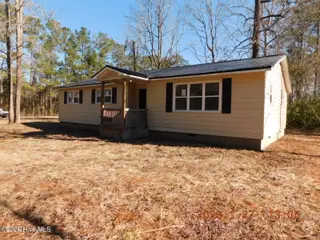 380 Grants Creek Road, Jacksonville, NC 28546 – photo 1: Front
