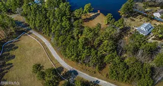 305 Lakewood Drive, Aberdeen, NC 28315 – photo 3: IMG_8652