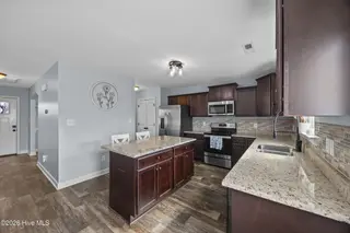 214 Breakwater Drive, Sneads Ferry, NC 28460 – photo 10: 17_kitchen