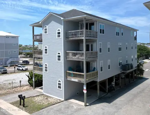 300 Carolina Beach Avenue S 102, Carolina Beach