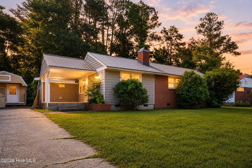 604 Jarman Street, Jacksonville, NC 28540 – photo 1 of 44