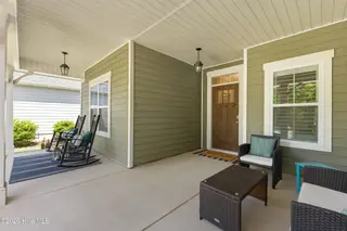 243 Hanover Lakes Drive, Wilmington, NC 28401 – photo 4: 7_501a9980