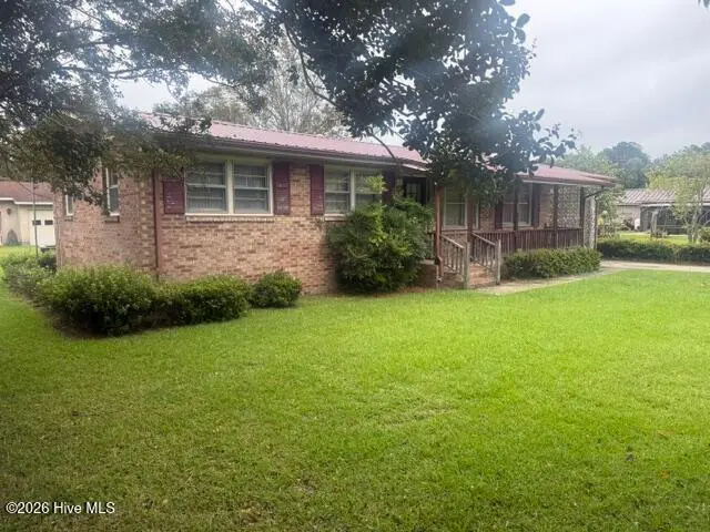 406 N Wilkes Street, Chadbourn, NC 28431 – photo 1 of 24: IMG_5567