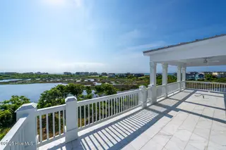 53 Sailview Drive, North Topsail Beach, NC 28460 – photo 16: 53SailviewExteriors24