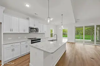 4500 Village Green Drive SW Homesite 75, Shallotte, NC 28470 — 4-bedroom home in Village Green SHLTE, Shallotte, NC, photo 19 of 55: 19_kitchen