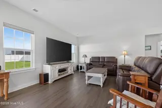 220 Grandview Drive, Elizabeth City, NC 27909 – photo 8: Living Room