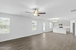 500 Sandy Hollow Drive, Jacksonville, NC 28540 – photo 7: Similar Home