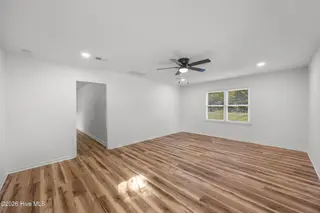 1101 Hunting Ridge Road, Wilmington, NC 28412 — 4-bedroom home in Echo East, Wilmington, NC, photo 13 of 41: Living Room (78)