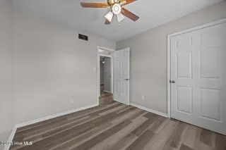 7 Walnut Drive, Jacksonville, NC 28546 – photo 24: 20251031150206896733000000-o