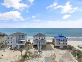 6621 W Beach Drive, Oak Island, NC 28465 – photo 7: 6621 W Beach Drive