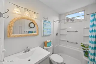 6105 Pelican Drive, New Bern, NC 28560 – photo 7: 6-web-or-mls-0C0A4829