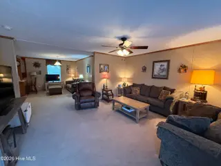 1584 Gate 2 SW, Ocean Isle Beach, NC 28469 — 3-bedroom manufactured home in Seaside North, Ocean Isle Beach, NC, photo 3 of 18