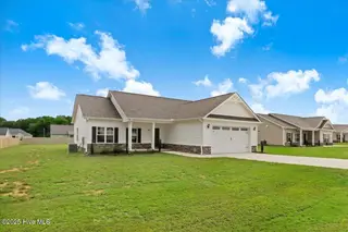 207 Dunbar Hill Drive, Fremont, NC 27830 – photo 3: 02-207 Dunbar Hl Dr-2