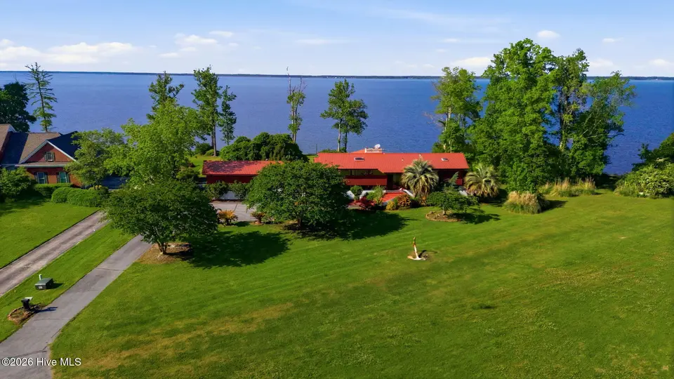 1 Nicklaus Drive, New Bern, NC 28560 – photo 1 of 68: Big Water View!